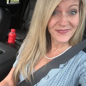 Meet your Posher, Rebekah